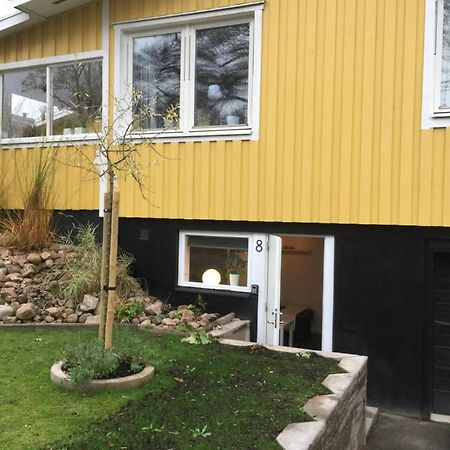 Bo Centralt I Vaernamo Eksteriør billede