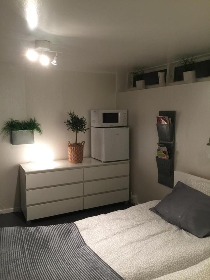 Bo Centralt I Vaernamo Eksteriør billede