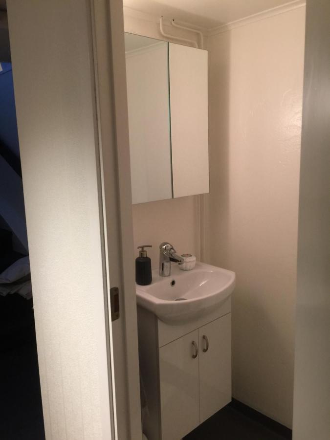 Bo Centralt I Vaernamo Eksteriør billede